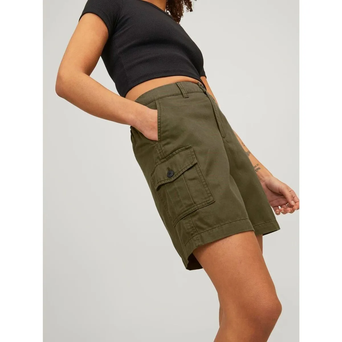 12225955 HOLLY CARGO SHORTS-FOREST NIGHT