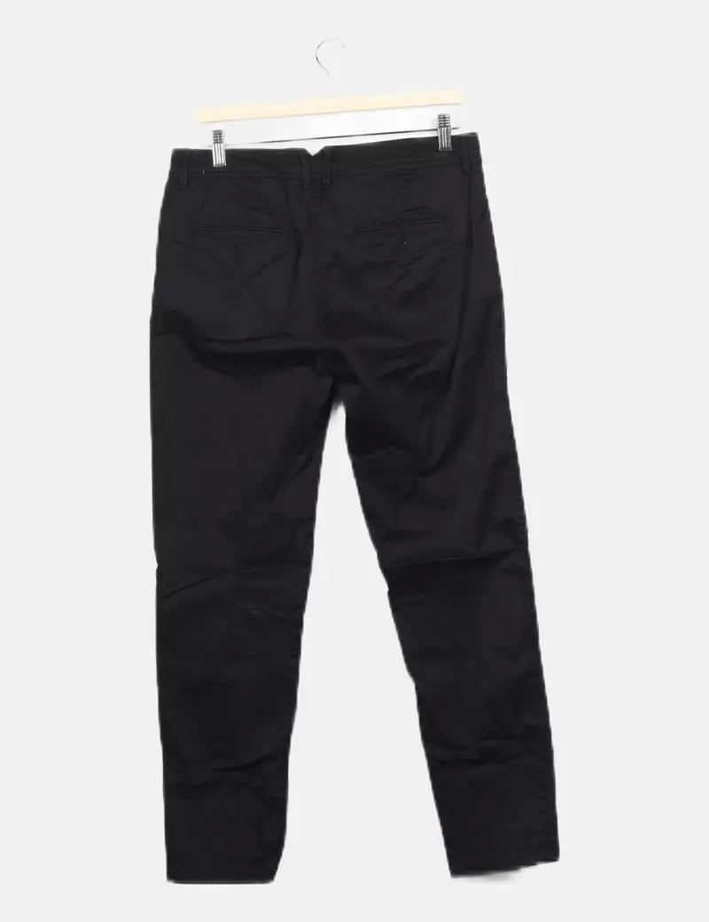 Bershka Pantalón negro chino